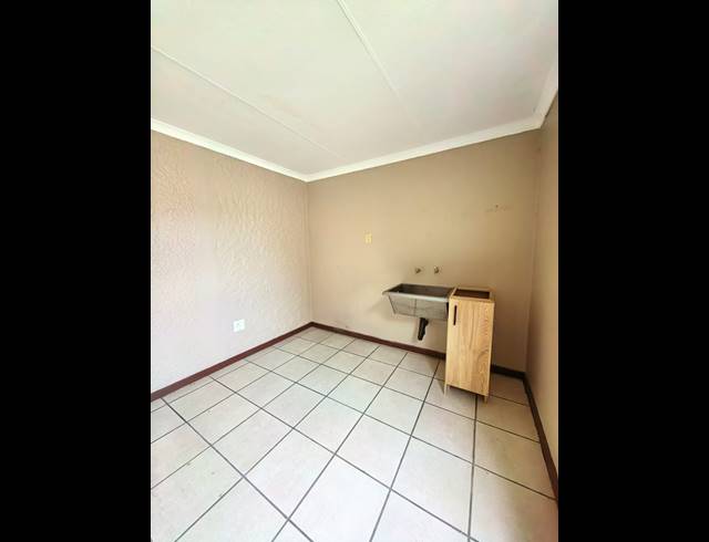 4 BEDROOM HOUSE TO LET IN SASOLBURG EXT 15